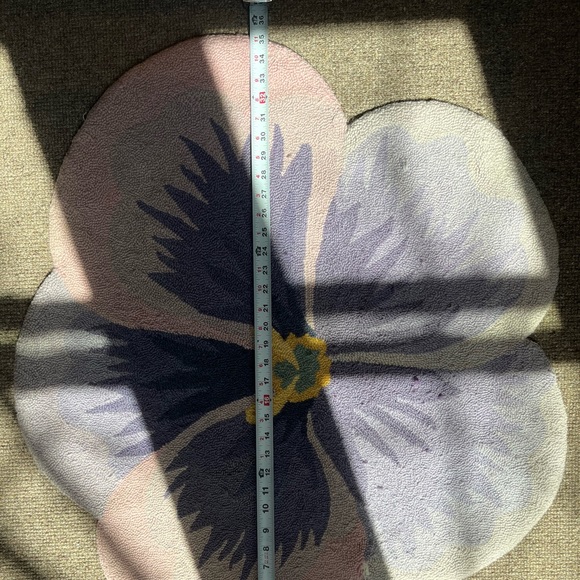 Vintage Viola Flower / pansy Area Rug - Pink, Purple,Blue - Picture 9 of 9